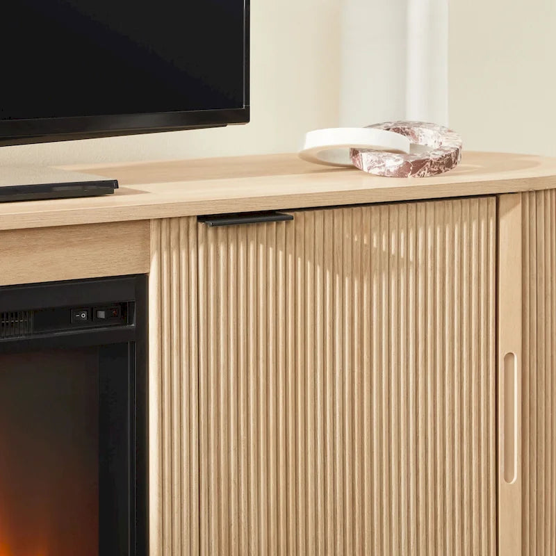 Meuble TV cheminée de style moderne de 70 pouces avec finition à rainures verticales