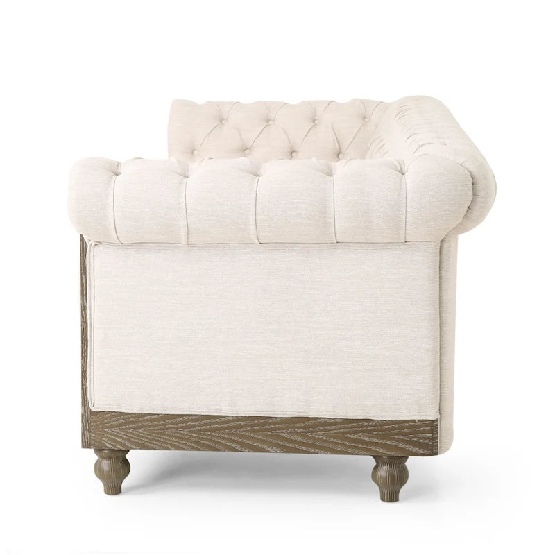 Série de canapés Chesterfield cloutés — 199,9 cm (L) x 85,1 cm (l) x 71,1 cm (H)