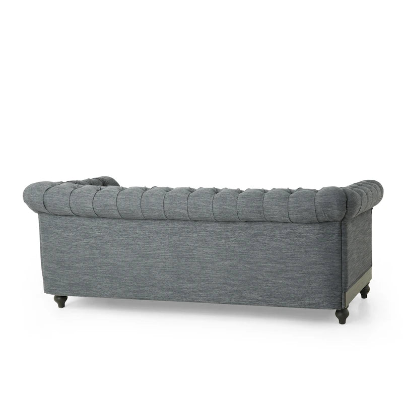 Série de canapés Chesterfield cloutés — 199,9 cm (L) x 85,1 cm (l) x 71,1 cm (H)