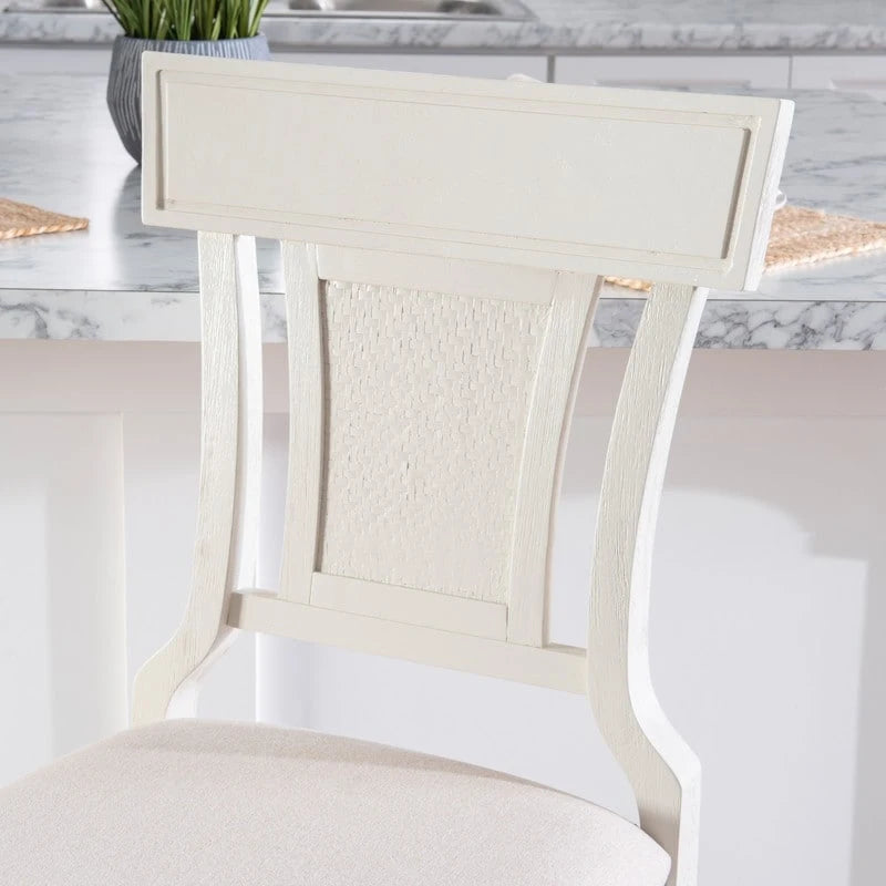 Tabouret de bar en rotin tressé de style rustique