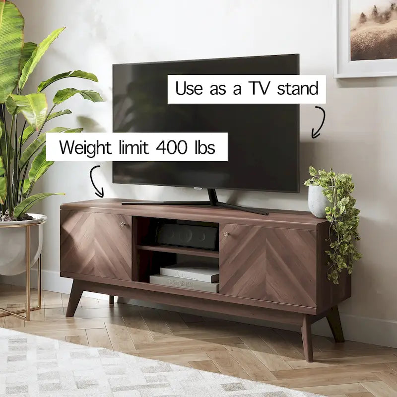 Meuble TV à chevrons de style nordique du milieu du siècle (pieds en bois ; convient aux téléviseurs jusqu'à 65 pouces)