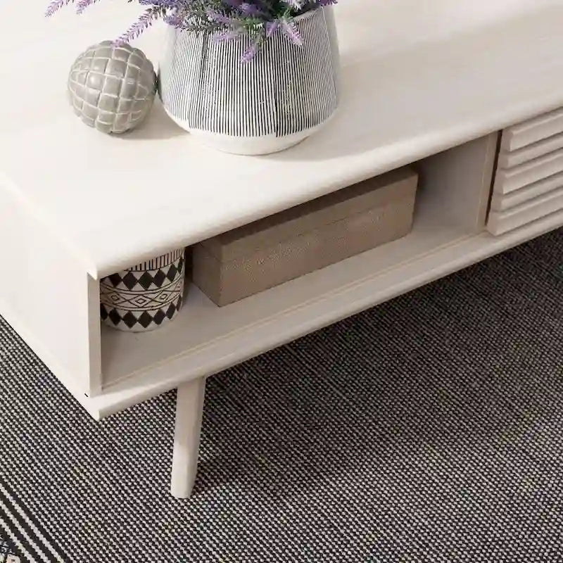 Table basse en noyer Mid-Century Modern à plateau simple — 46" L x 23" P x 16" H