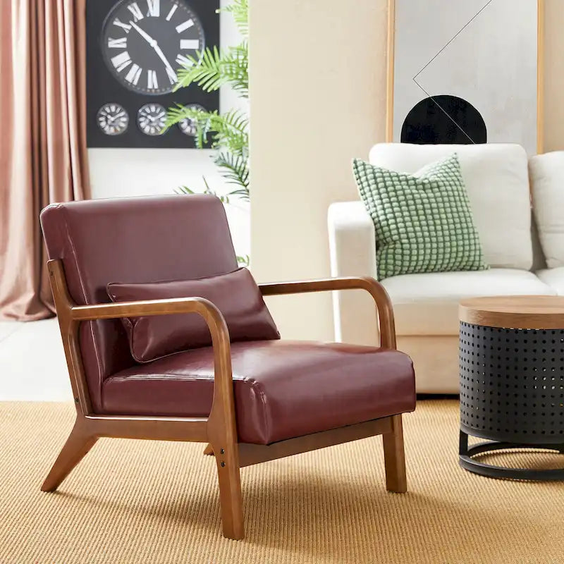 Fauteuil en cuir synthétique de style moderne du milieu du siècle, hauteur 78 cm (coussin décoratif inclus) — 65,4 cm (L) x 85,7 cm (P) x 78 cm (H)