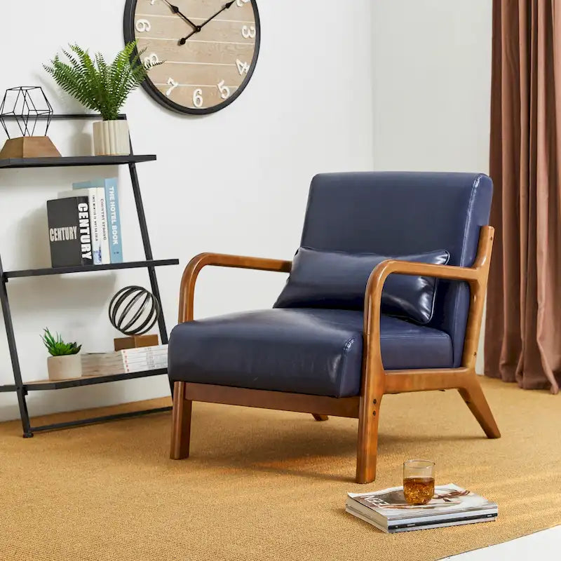 Fauteuil en cuir synthétique de style moderne du milieu du siècle, hauteur 78 cm (coussin décoratif inclus) — 65,4 cm (L) x 85,7 cm (P) x 78 cm (H)